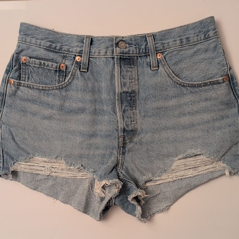 Levi's 501 High Rise Button Fly Distressed Denim Jean Shorts - Size 31